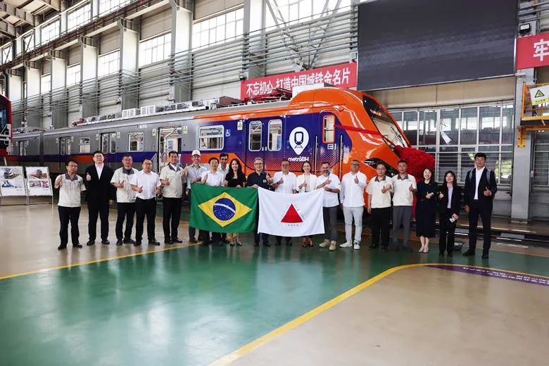 中车造首列车提前亮相!贝洛奥里藏特地铁迎来“高颜值”升级!(图3) 640 (12).jpg