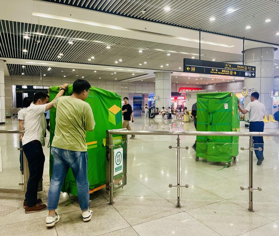 快递“坐”地铁,开启轨道物流地空联运新模式(图1) 微信图片_2025-07-07_092230_351.png