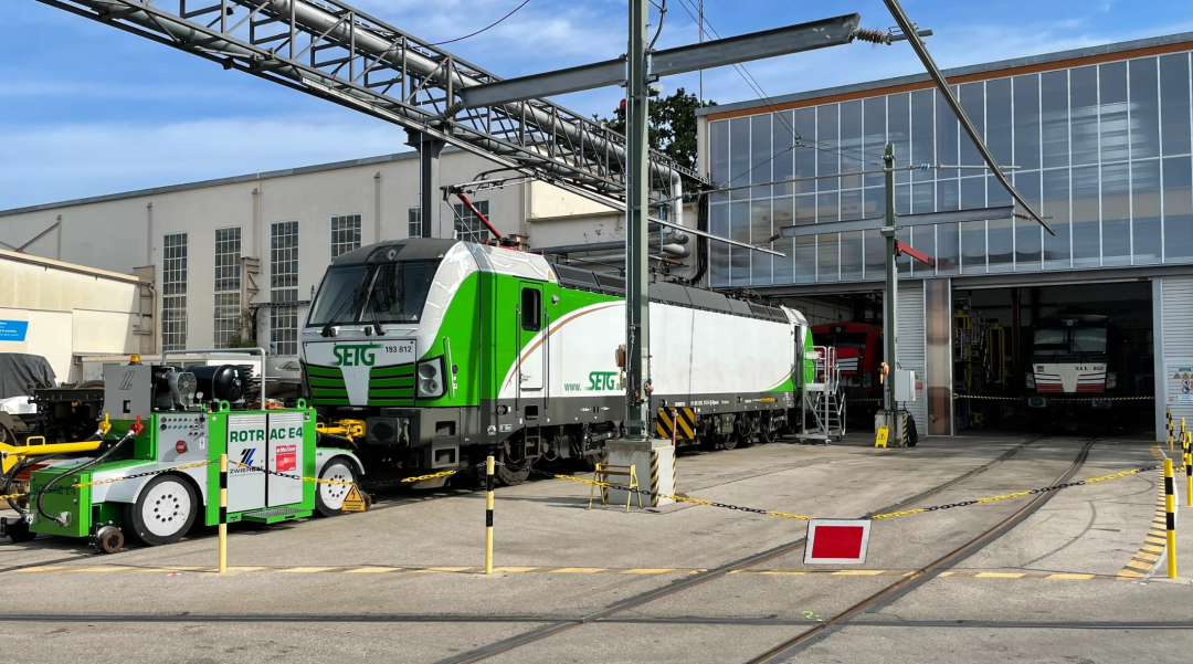 640 (30).png 640 (30).png