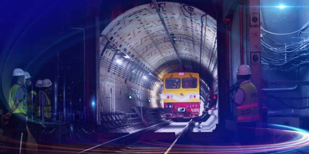 太原地铁2号线：添翼隧道冲洗车“冲”出地铁隧道新貌(图1)