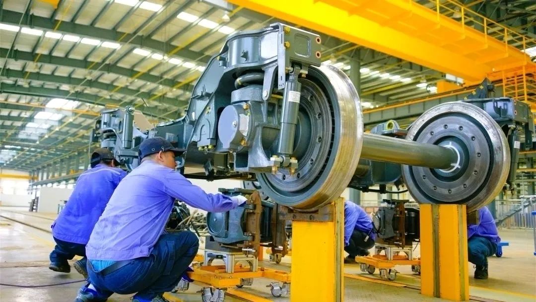 攻克制动系统自主维修难题!武汉地铁阳逻线25列车首次架修完成(图1) 图片