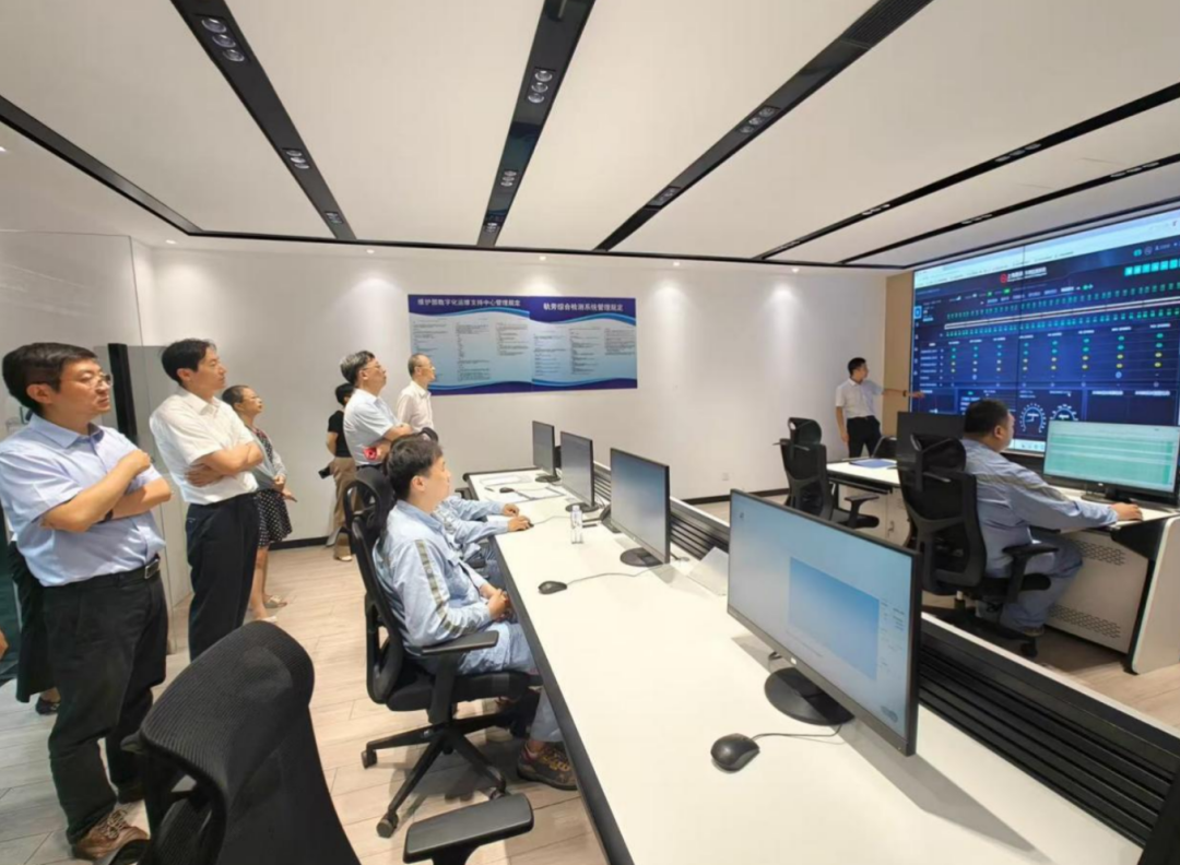 “上海城市轨道交通列车智能检修服务标准化试点(国家级)”高分通过国标委终期验收(图1) 图片