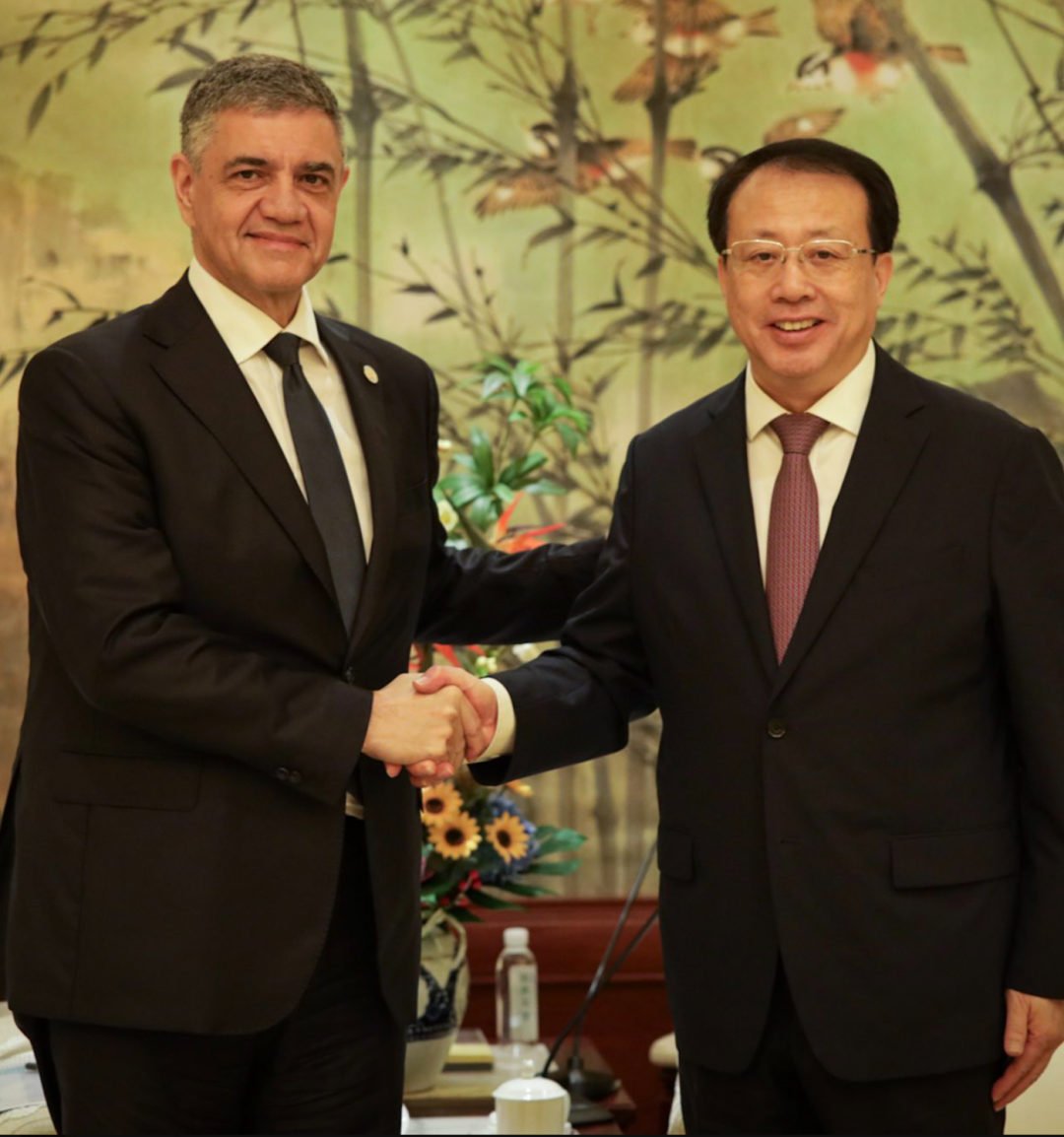 布宜诺斯艾利斯市市长访沪:共创可持续城市未来+考察中车上海公司 推进B线地铁项目(图2) 640 (61).png