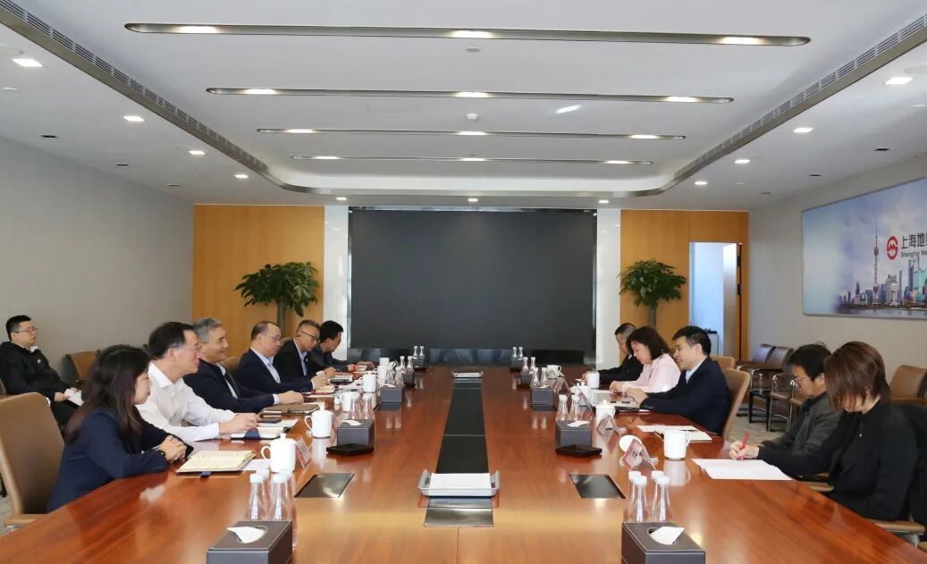 毕湘利会见央视上海总站党委书记、站长陈永庆(图1) 640 - 2025-10-30T170622.240.jpg