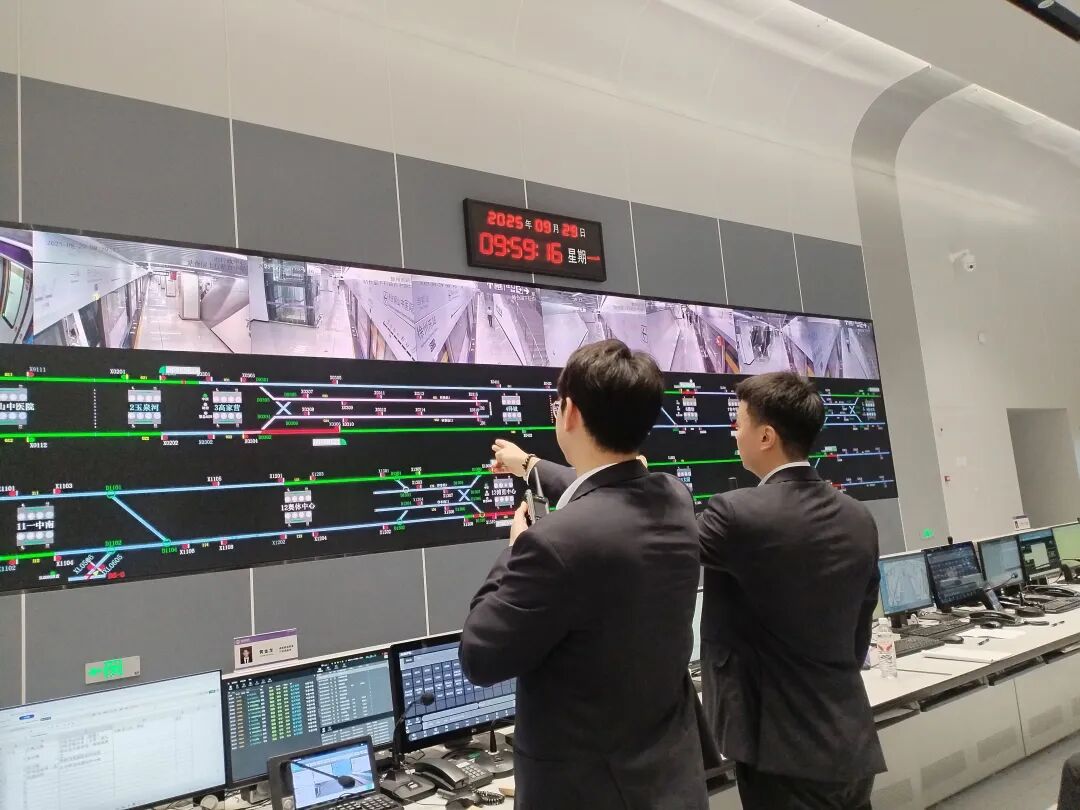 揭秘徐州地铁全自动运行的“智慧大脑”指挥官(图1) 640 (30).jpg