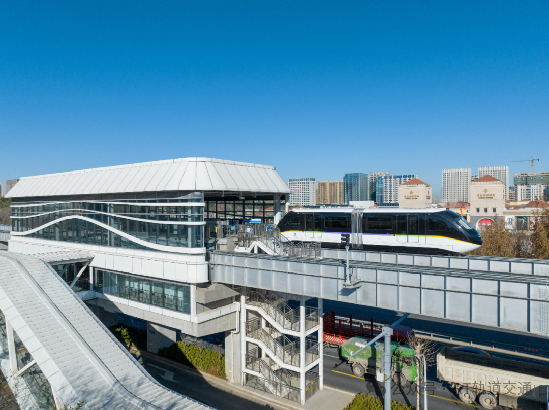 山东首条比亚迪云巴示范线正式开通运营!(图1) 微信图片_2025-12-08_090543_463.png