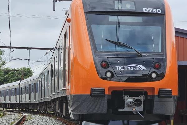 圣保罗7号线迎新运营方,中车联合体开启30年深耕之路(图1) 75922_saopaulotictrensliveryimagetictrens_859354.jpg