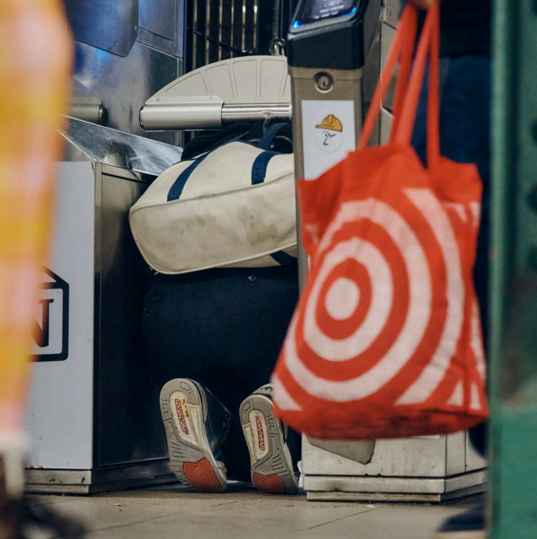 地铁逃票严重!年损失金额居然可买630辆公交车!地铁公司将投入11亿进行闸机改造(图1) 640 (11).png