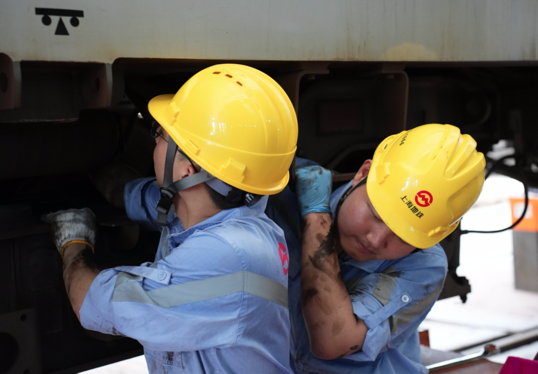 上海维保车辆攻坚自主架大修,实现高质量运维保障(图5) 上海5.png