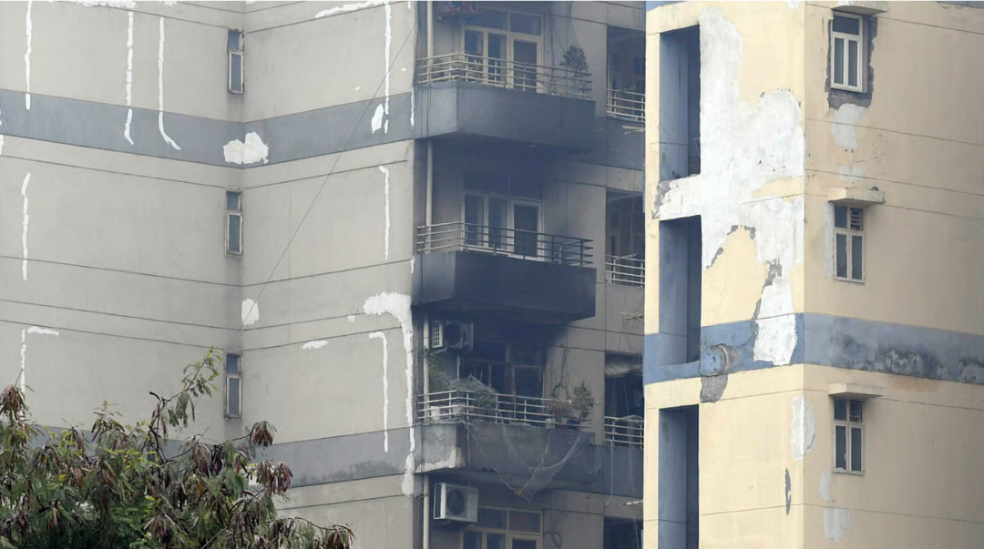 德里地铁公司员工宿舍发生火灾,一名地铁信号通信工程师及其家人遇难。(图1) 640 (2).png