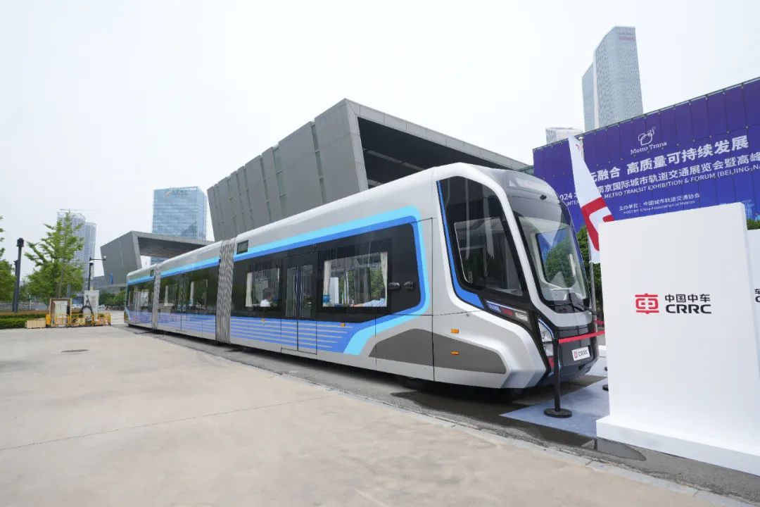 The debut of the new urban smart fast rail train (Figure 1)