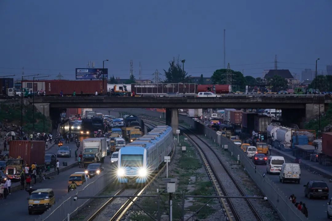 The Lagos Light Rail Blue Line has been in safe operation for one year, as a tribute to the Forum on China-Africa Cooperation Summit (Figure 2)